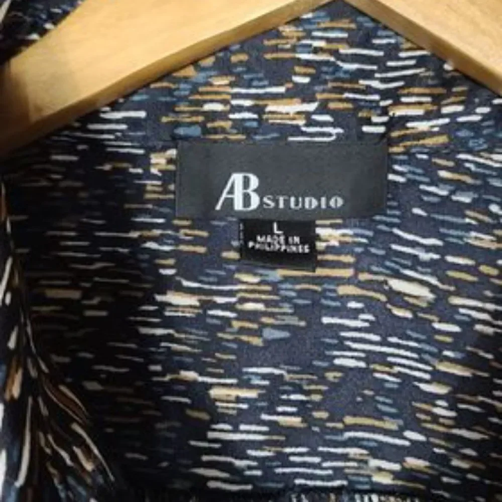 AB Studio Large Button Down Shirt - Picture 5 of 9
